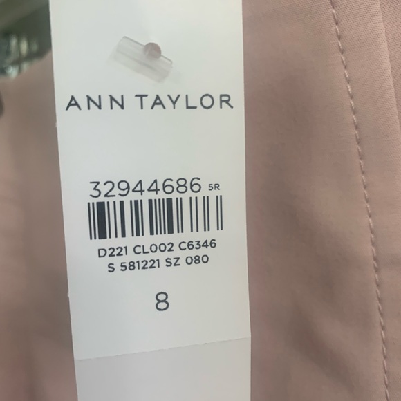 Seamed Ann Taylor seamed pencil skirt in heavy cotton.  Pretty in PINK! - Picture 4 of 4